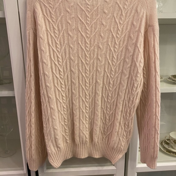 Burberry Cashmere Sweater - Picture 5 of 6